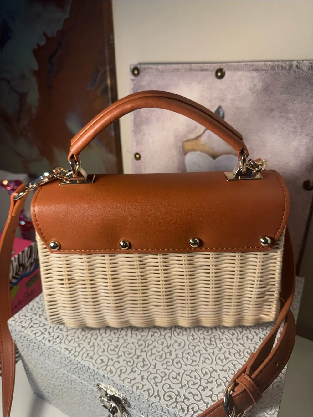Tommy Bahama Stylish Woven Top-Handle Bag in Tan and Cream - Picture 5 of 11